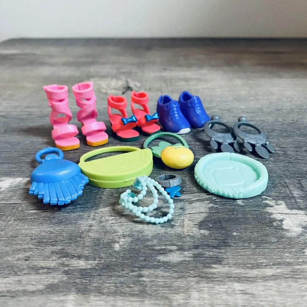 Boxy Girls Fashion Dolls  accessories